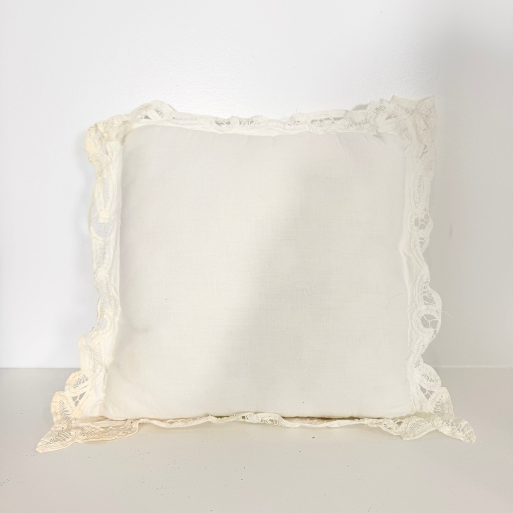 Vintage Decorative Throw Pillows Set 2 Floral Lace Embroidery Cottagecore Cream - Picture 5 of 5